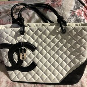 Chanel Black and White Quilted Women's Bag